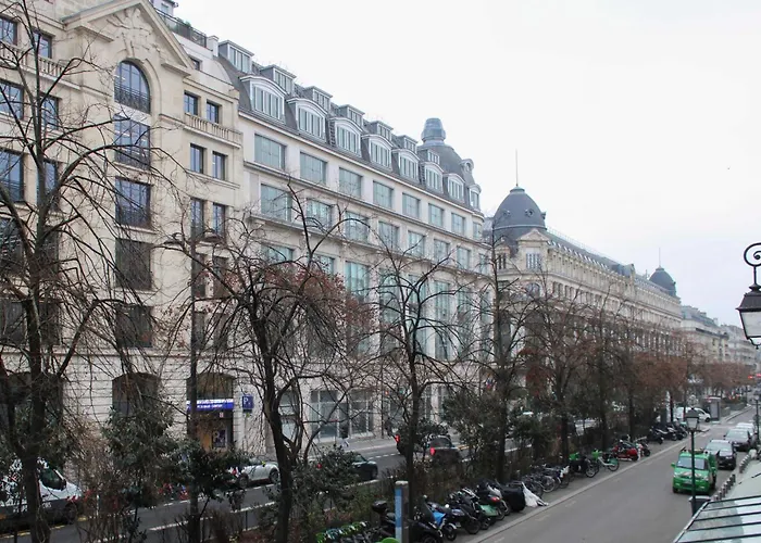 아파트 Charming A Stones Throw From The Metro 파리